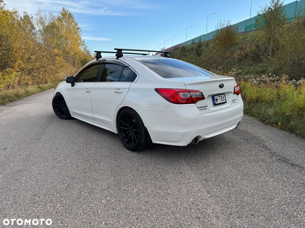 Subaru Legacy - 24