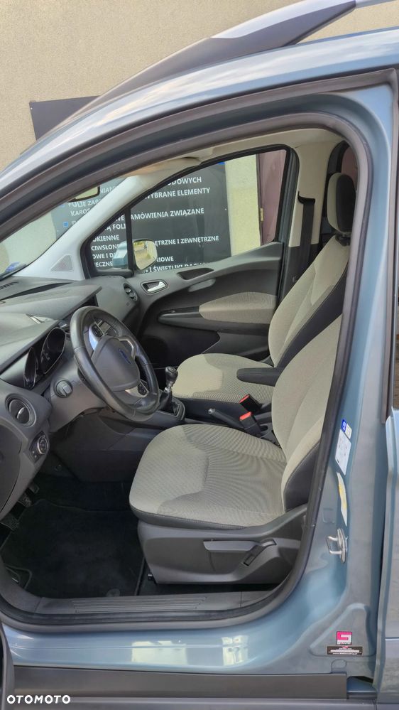 Ford Tourneo Courier 1.0 EcoBoost Titanium - 10