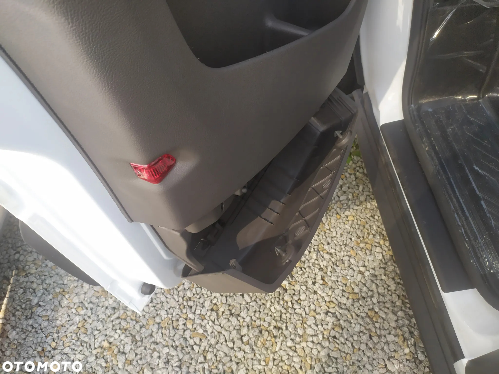 Ford TRANSIT 350 L3H2 - 12