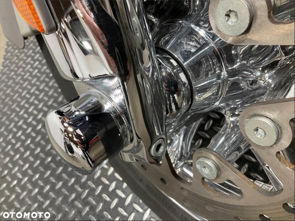 Harley-Davidson Touring Road Glide - 22