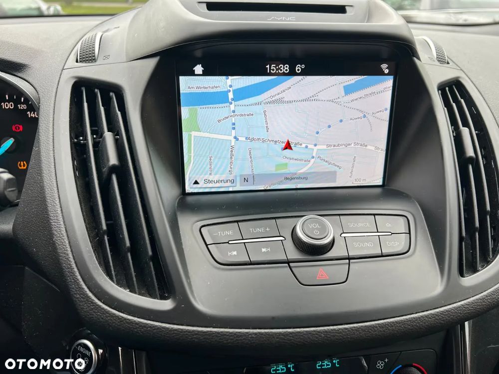Ford Kuga 1.5 EcoBoost 2x4 Titanium - 11