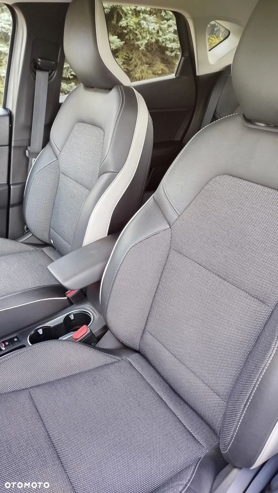 Renault Captur TCe Mild Hybrid 140 TECHNO - 21