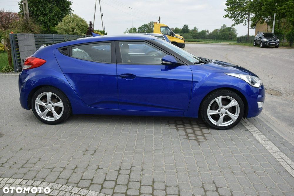 Hyundai Veloster 1.6 Style - 9