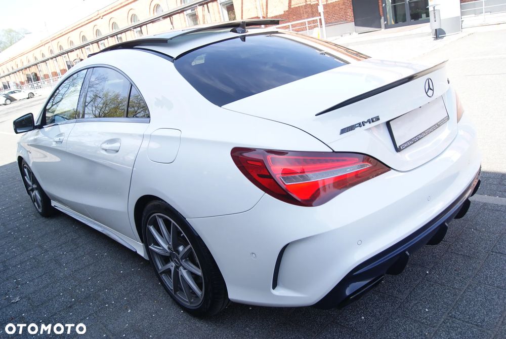 Mercedes-Benz CLA AMG 45 4-Matic - 4
