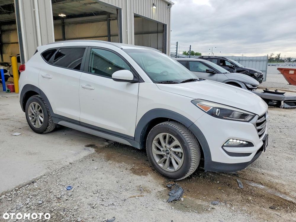 Hyundai Tucson - 1