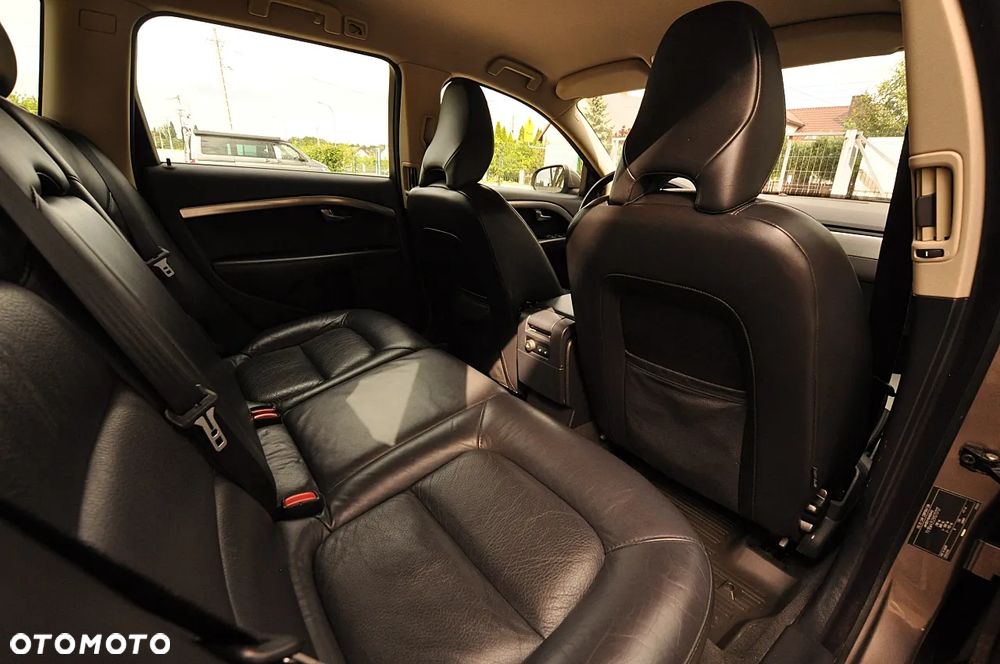 Volvo V70 2.0 - 22