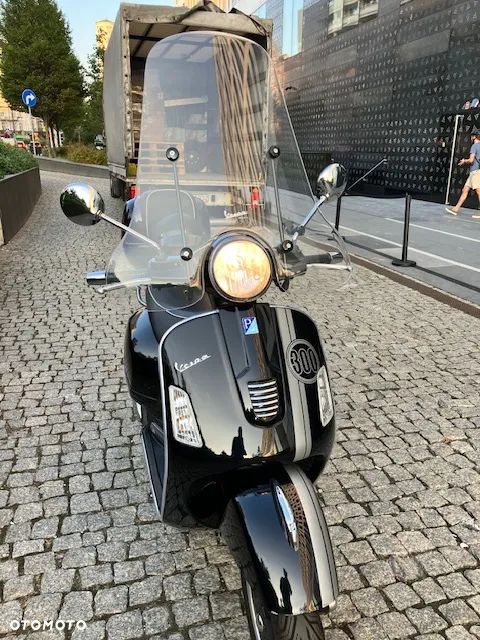Vespa GTS - 7
