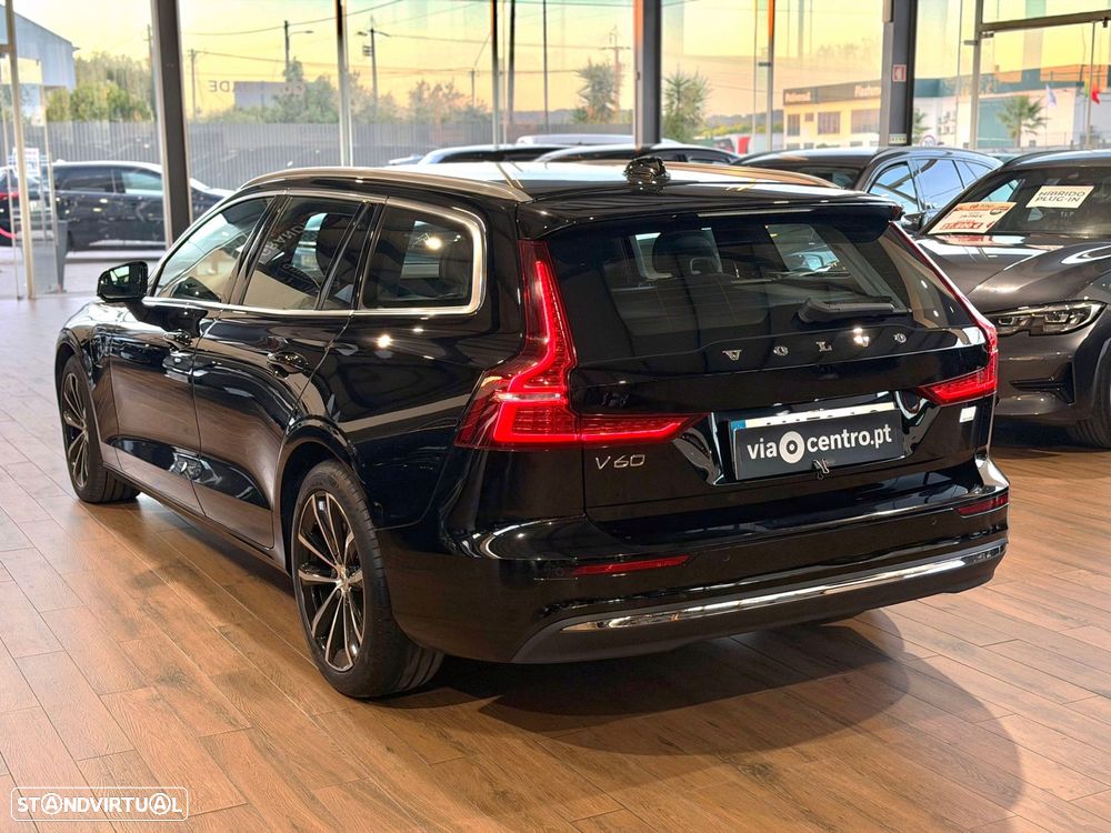 Volvo V60 2022 photo 4