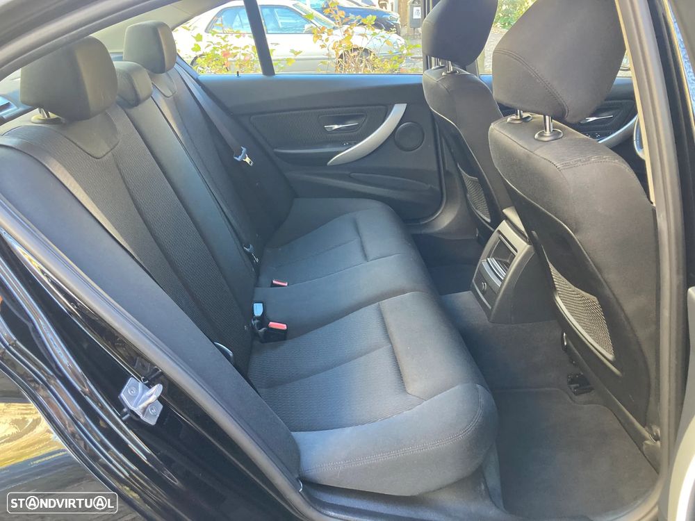 BMW 318 d Advantage Auto - 17