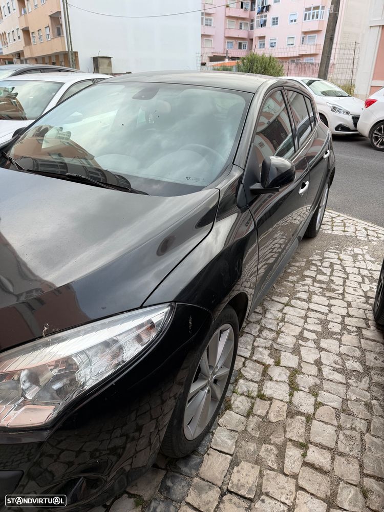 Renault Mégane 1.5 dCi Dynamique S - 2