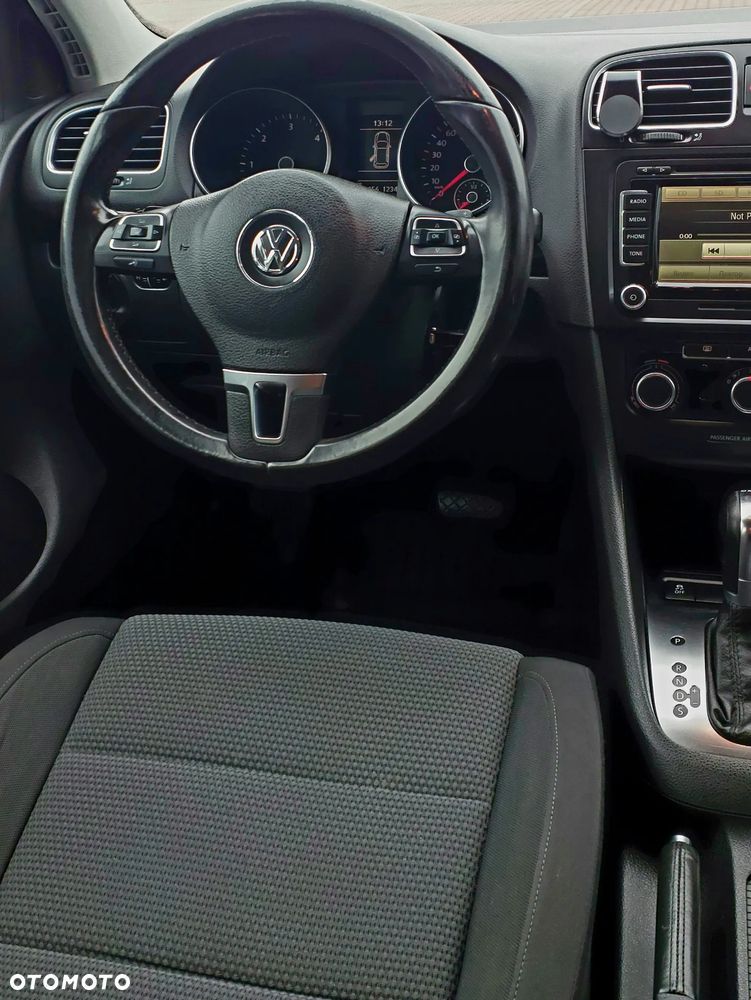 Volkswagen Golf - 11