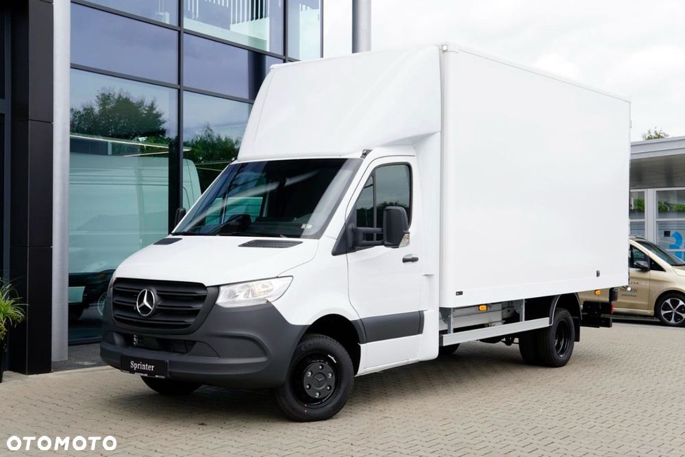 Mercedes-Benz Sprinter - 3