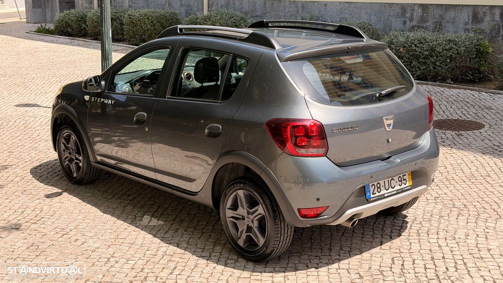 Dacia Sandero 0.9 TCe Stepway - 60