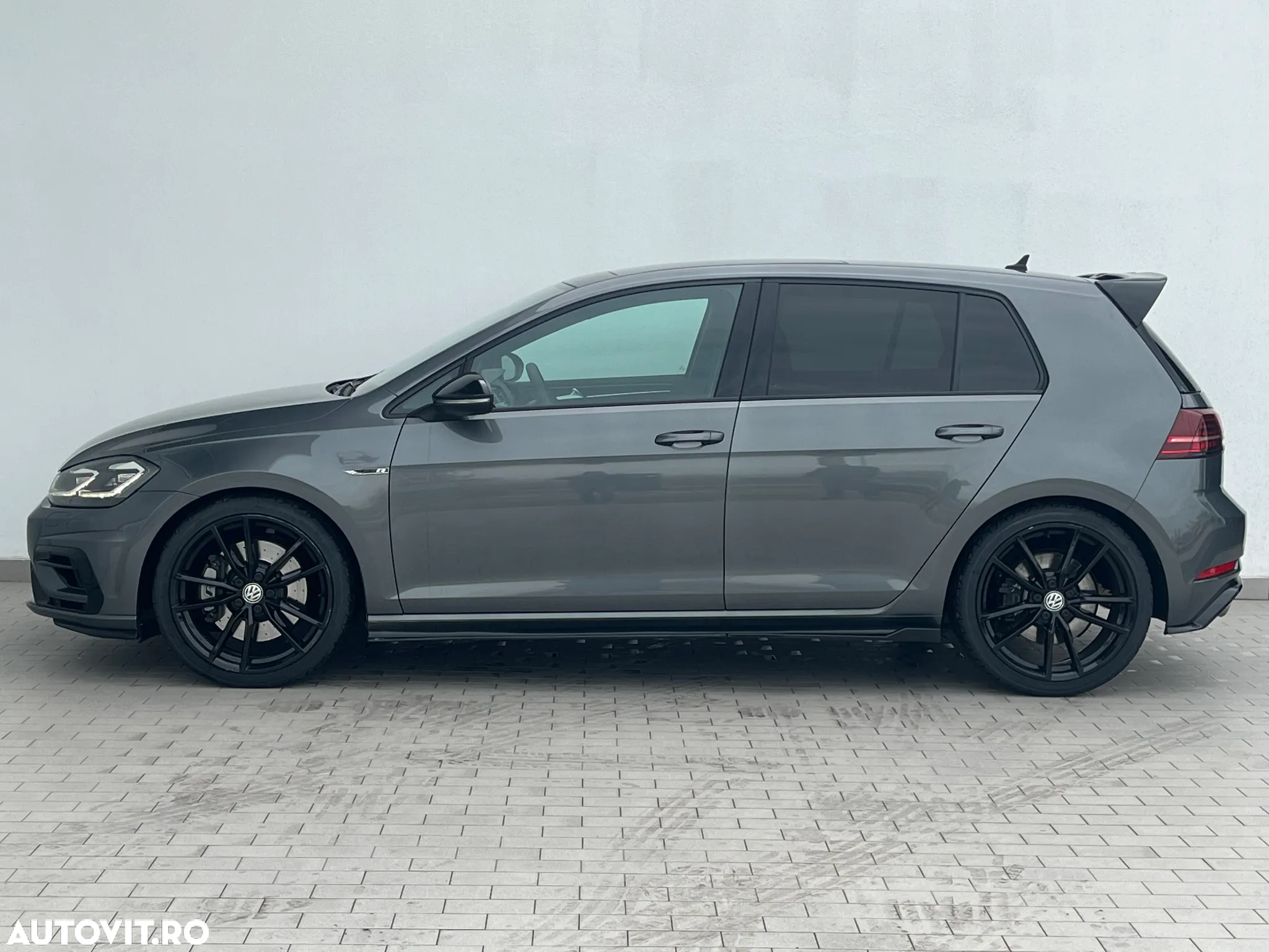 Volkswagen Golf 2.0 TSI DSG R - 3