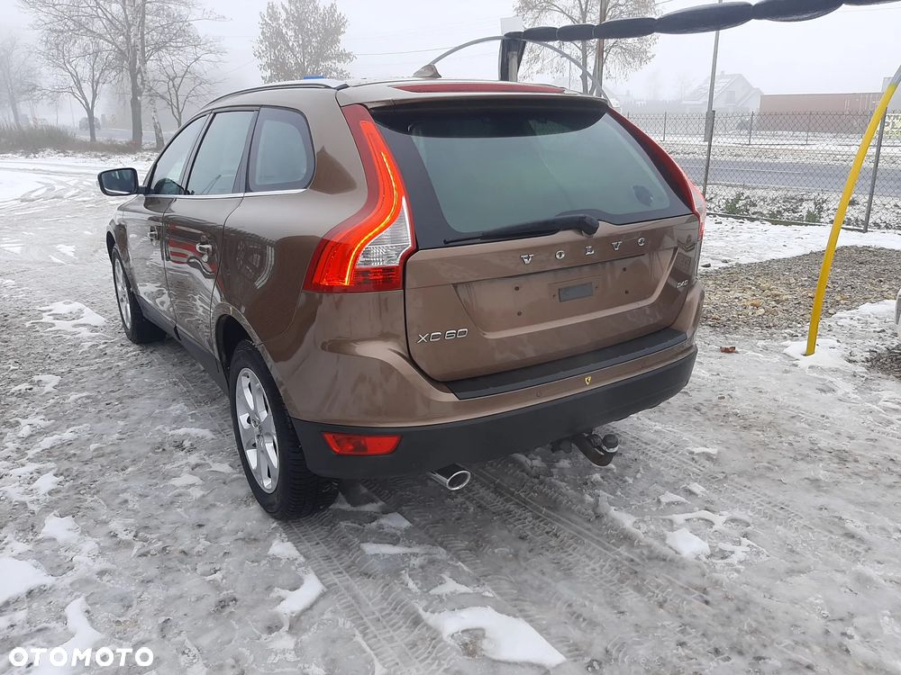 Volvo XC 60 2.4D Summum - 10