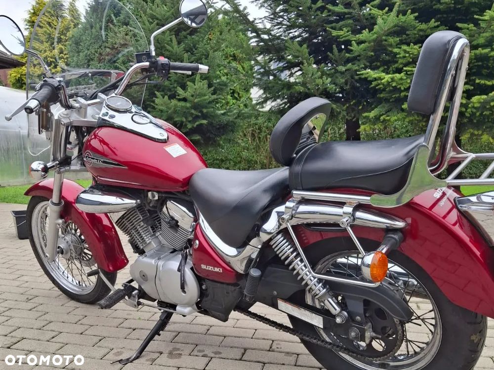 Suzuki Intruder - 9