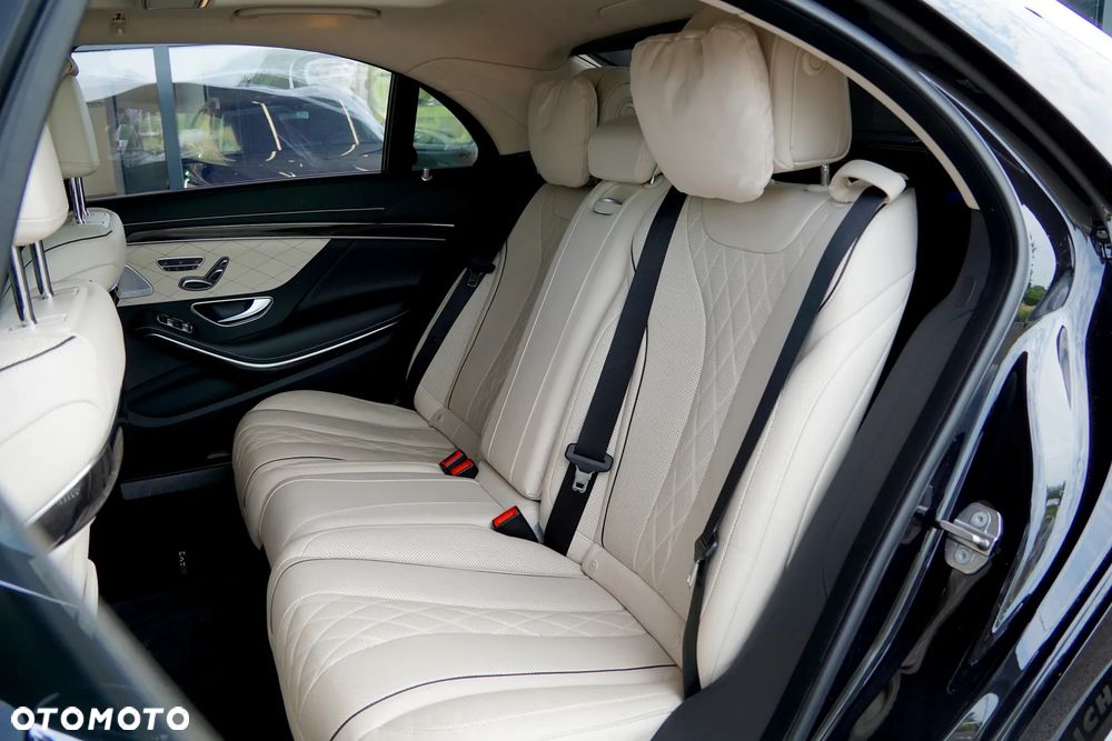 Mercedes-Benz Klasa S 560 4-Matic L 9G-TRONIC - 23