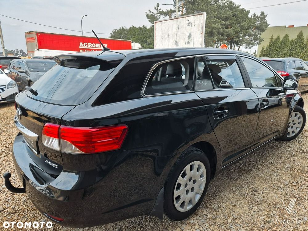 Toyota Avensis 1.8 Sol EU5 - 3