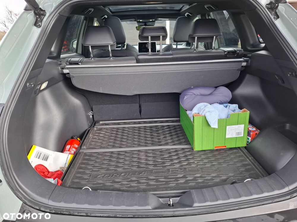 Toyota Corolla Cross 2.0 Hybrid Executive - 9