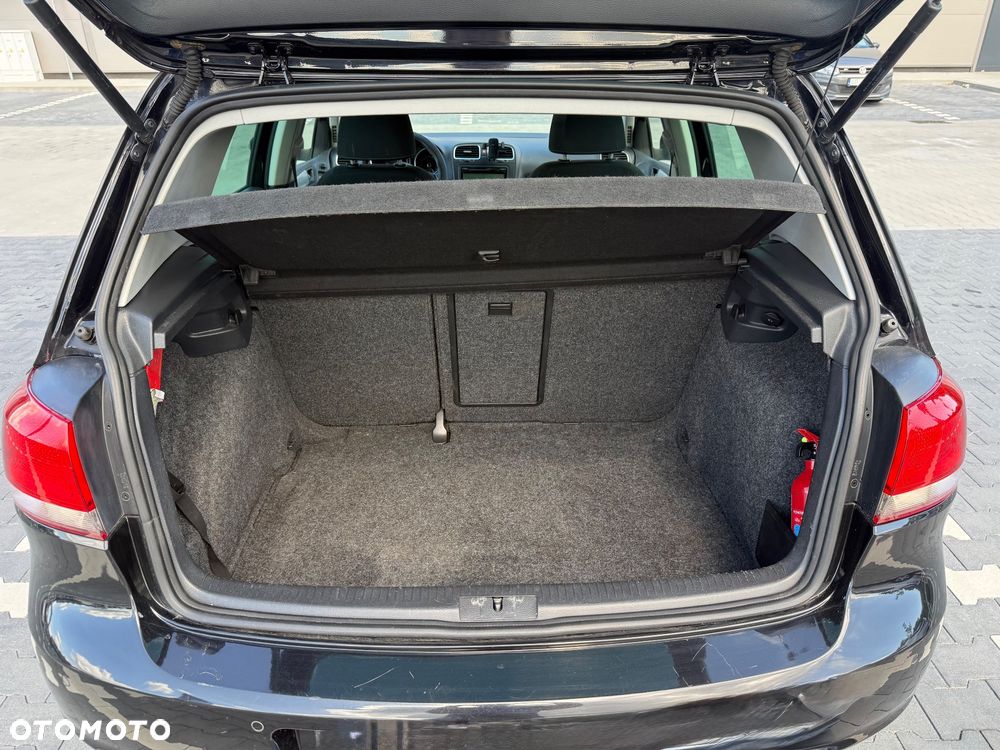 Volkswagen Golf 1.6 TDI Comfortline - 6