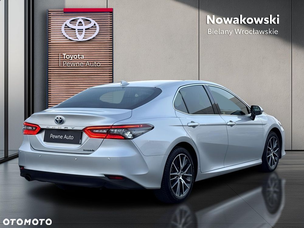 Toyota Camry 2.5 Hybrid Executive CVT - 5