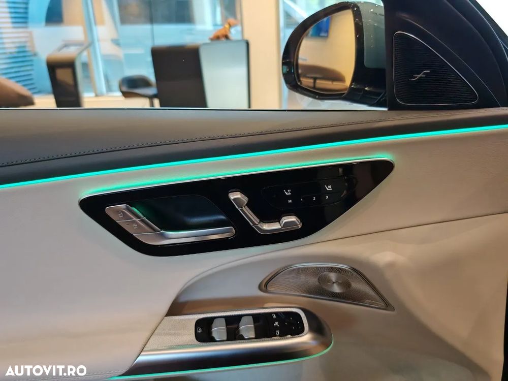 Mercedes-Benz E 200 4Matic 9G-TRONIC Exclusive - 20