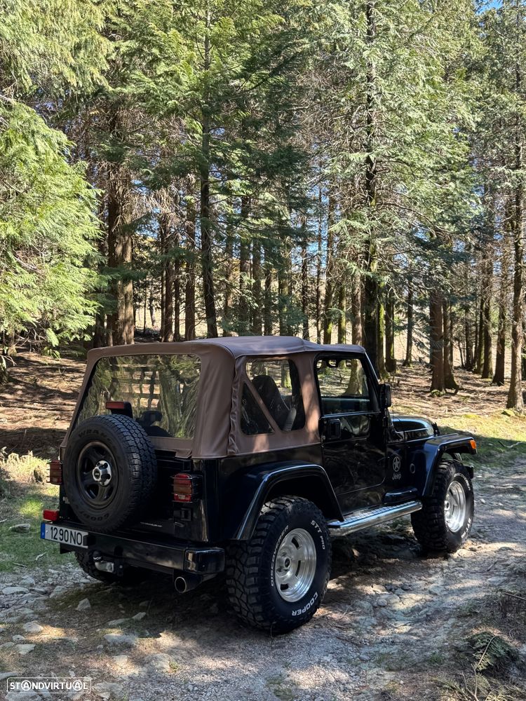 Jeep Wrangler 2.5 Sport Hard Top - 7