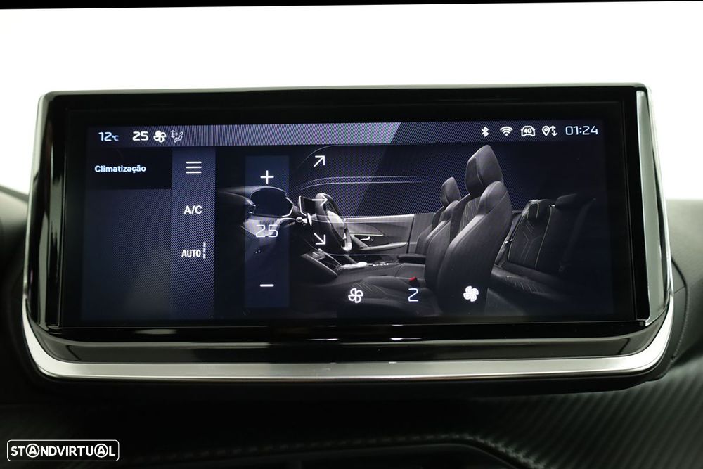 Peugeot 2008 1.2 PureTech Allure - 12