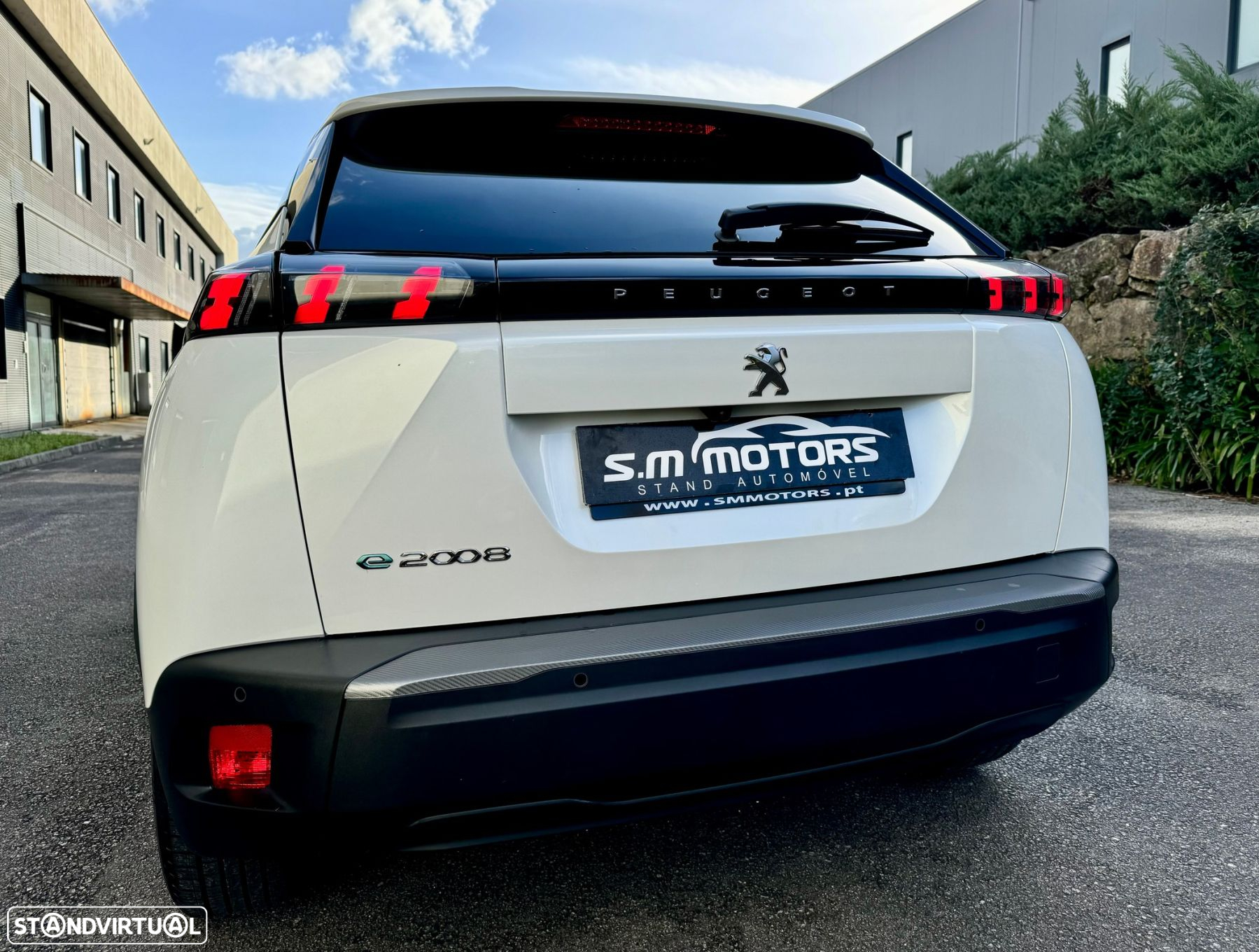 Peugeot e-2008 50 kWh Allure - 5