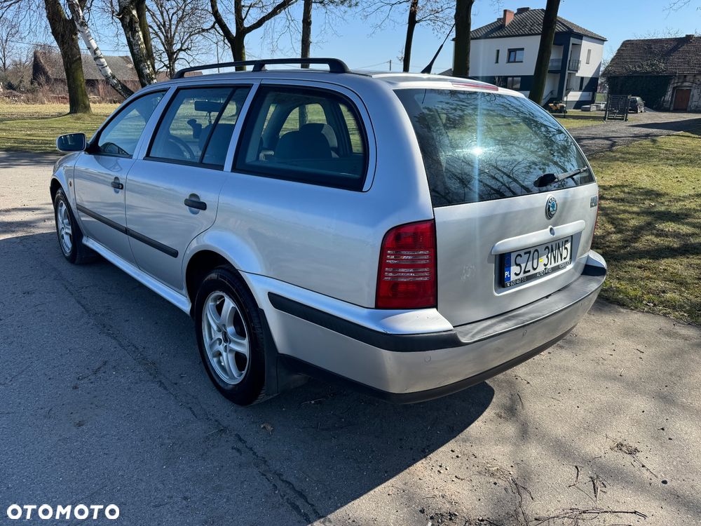 Skoda Octavia 1.8T Elegance - 6