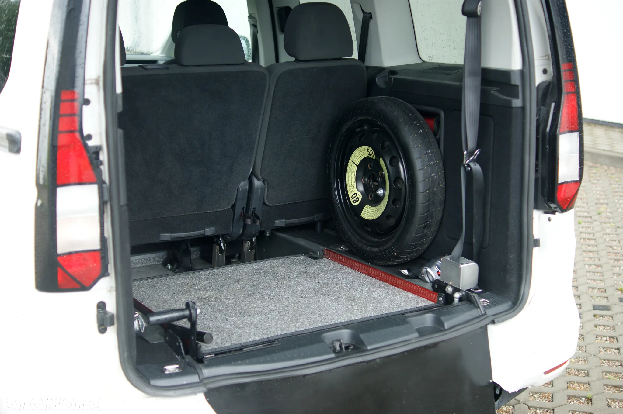 Volkswagen Caddy 2.0 TDI - 10