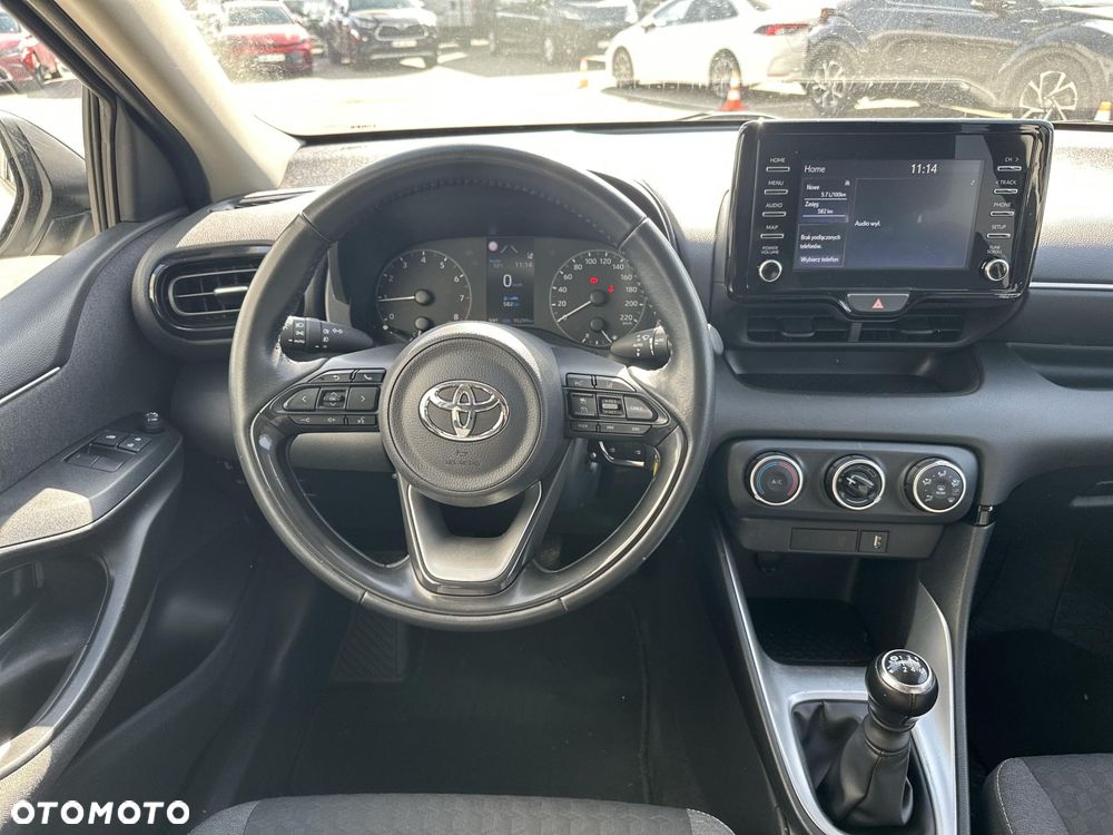 Toyota Yaris - 10
