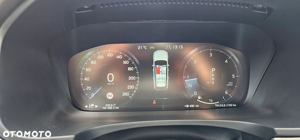 Volvo V90 D4 Momentum - 8