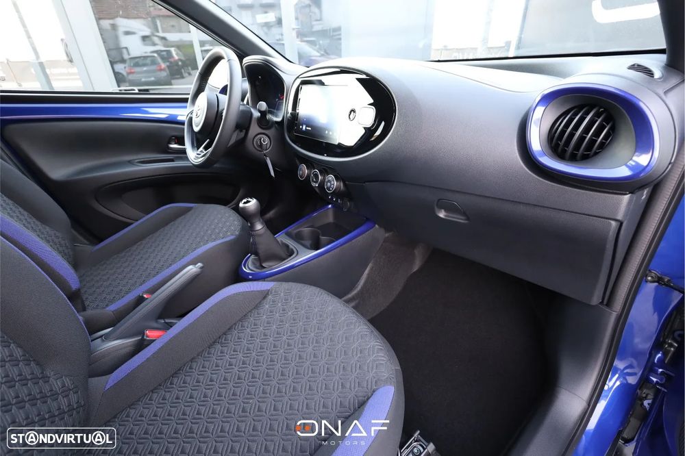 Toyota Aygo X Teamplayer - 26