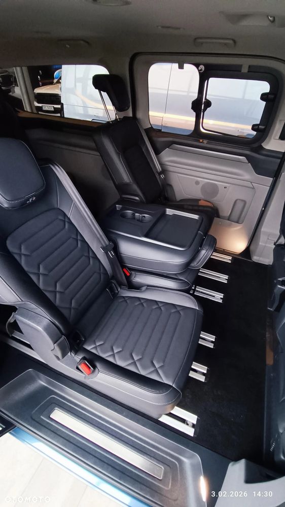 Ford Tourneo Custom 2.5 PHEV CVT 340 L2 Titanium - 12