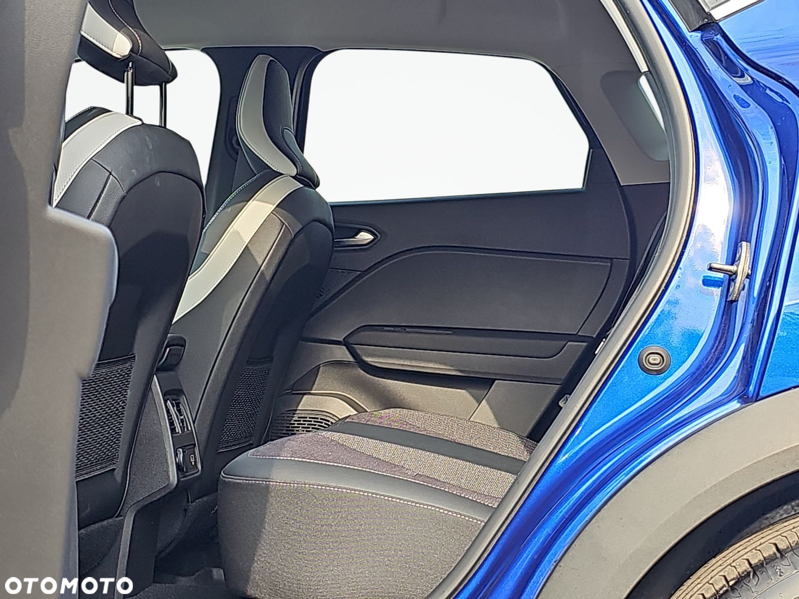 Renault Captur - 23