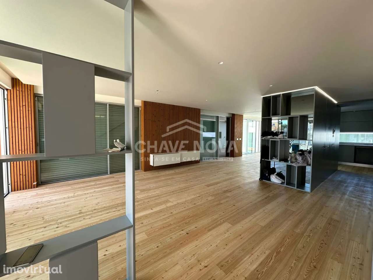 Moradia T4 Nova  Praias de Canidelo  Pronta a Habitar - Grande imagem: 2/23