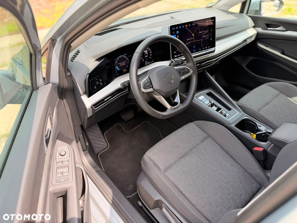Volkswagen Golf 1.5 eTSI OPF DSG Edition 50 - 17