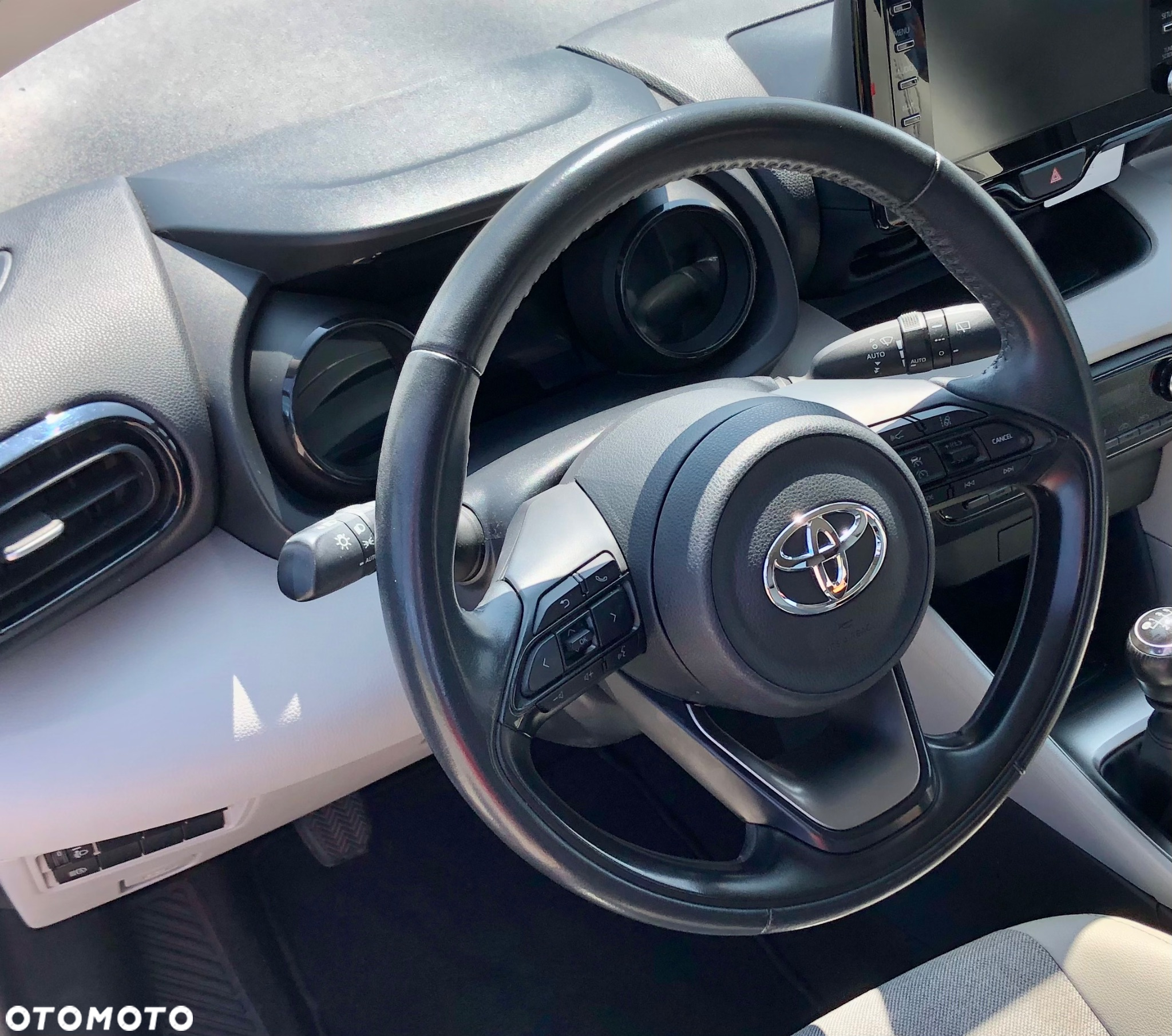 Toyota Yaris - 13
