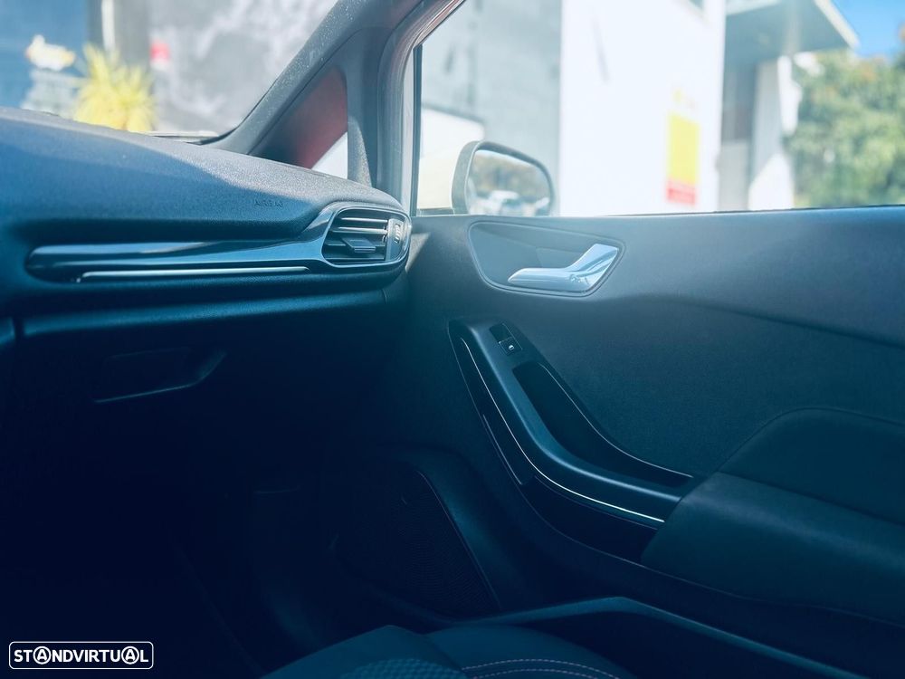 Ford Fiesta 1.0 EcoBoost ST-Line - 30