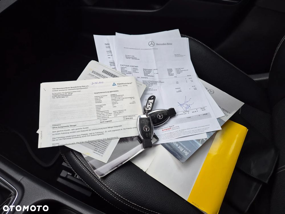 Mercedes-Benz CLA 180 AMG Line - 39