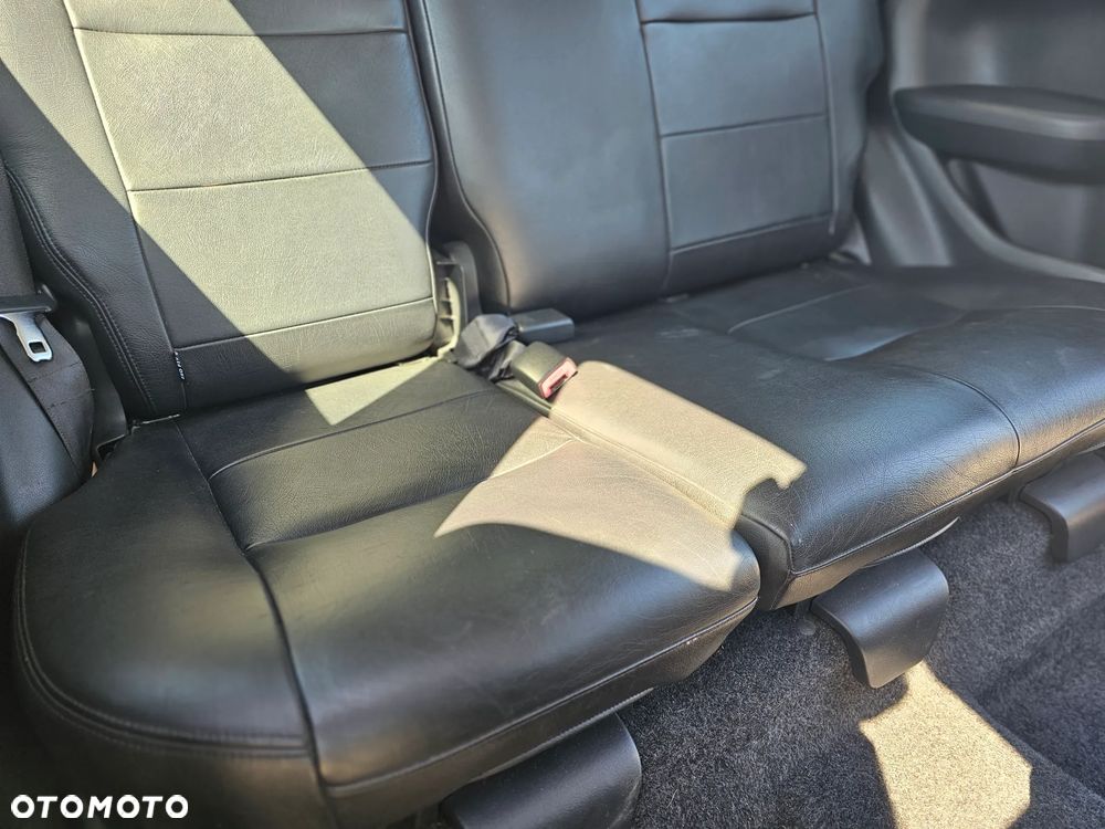 Suzuki Swift 1.3 DDiS 16v GLX - 30