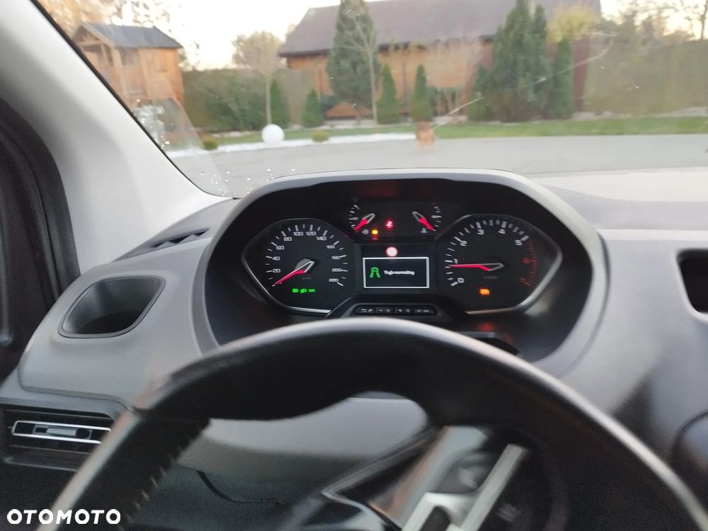 Peugeot Rifter 1.5 BlueHDI Allure S&S - 16