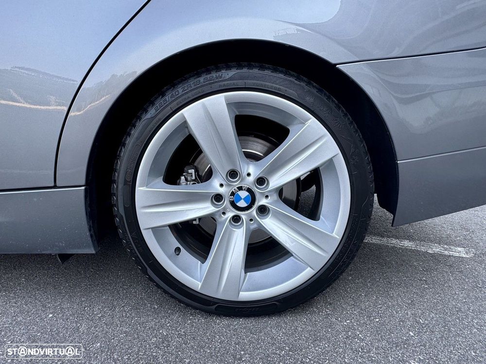 BMW 320 d Touring - 21