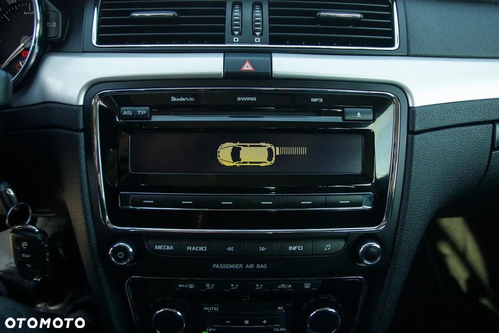 Skoda Superb 2.0 TDI PD Elegance - 20