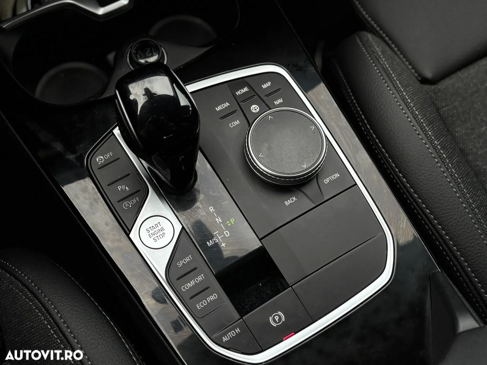 BMW Seria 2 218i Aut. - 24