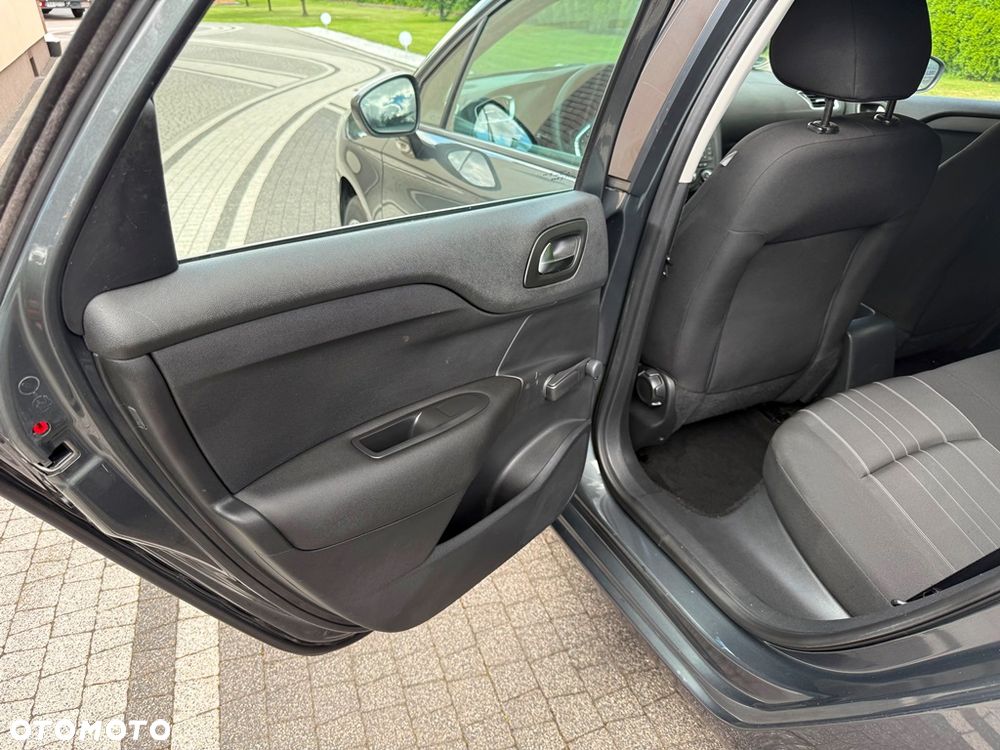 Citroën C4 VTi 120 Attraction - 19