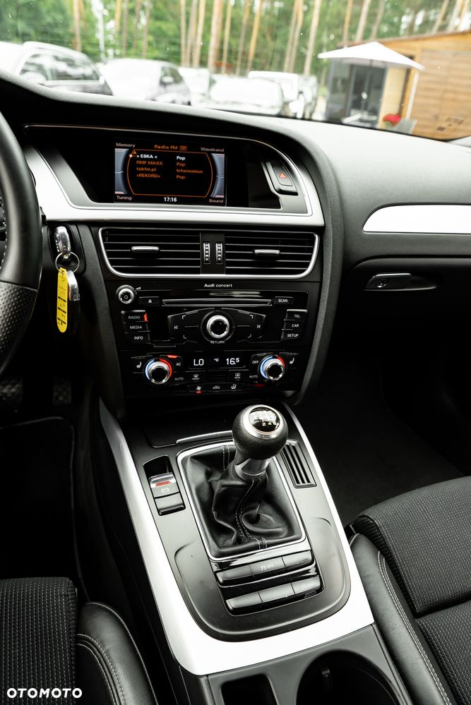 Audi A4 Avant 1.8 TFSI S line Sportpaket - 35