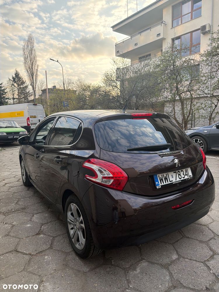 Peugeot 208 1.2 PureTech Active - 5
