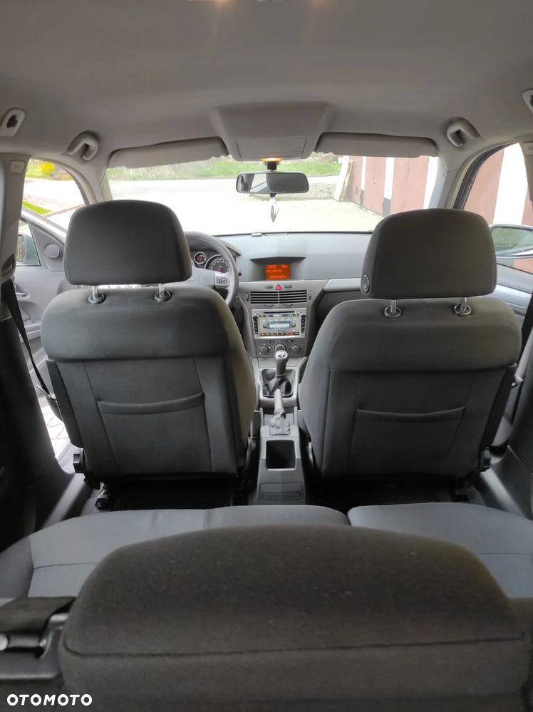 Opel Astra 1.6 Sport - 15